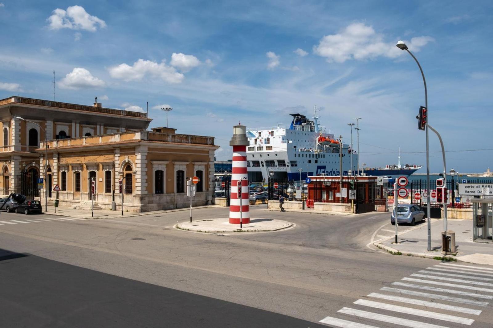 Апартаменти Bari In Un Click Екстер'єр фото